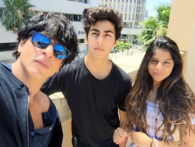 shahrukh-khan-with-children