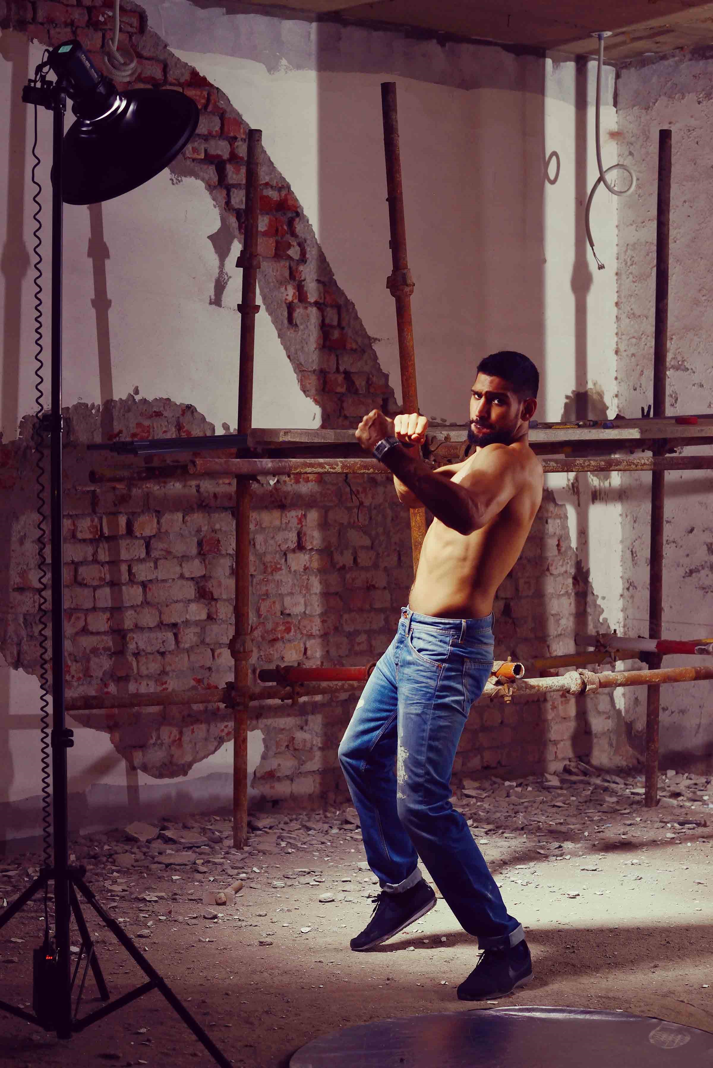 amir khan in jeans