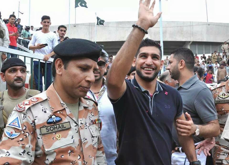 amir khan boxer ggg
