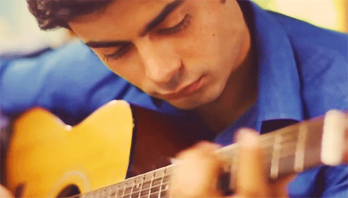 fawad-khan-guitar-gif