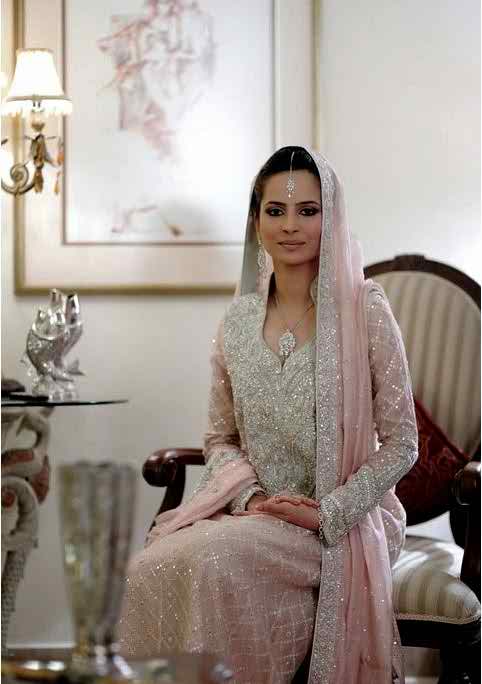 Bunto Kazmi Bridal Dress