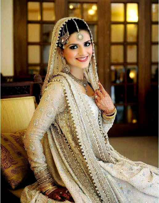 Bunto Kazmi Bridal Dress