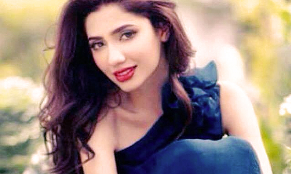 mahira-khan-hot