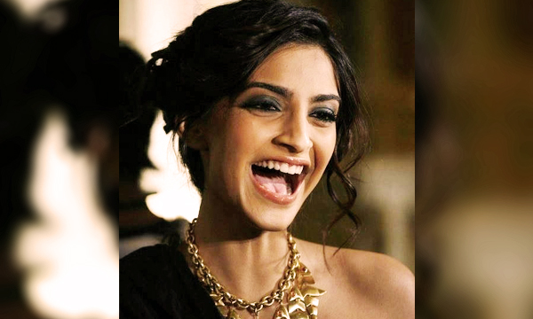 sonam-kapoor-lead